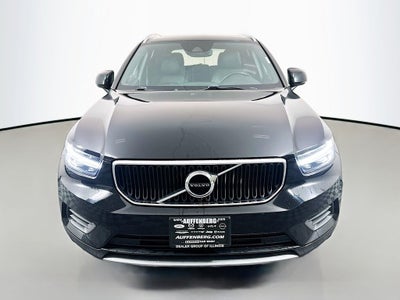 2019 Volvo XC40 Momentum