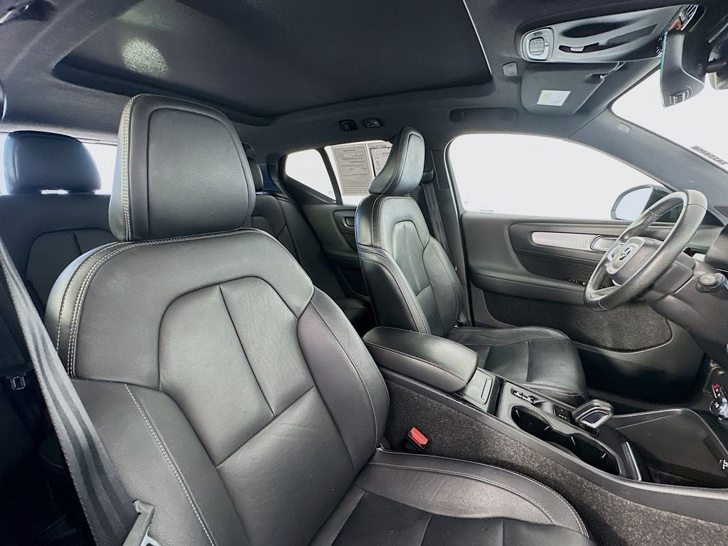 2019 Volvo XC40 Momentum