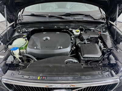 2019 Volvo XC40 Momentum