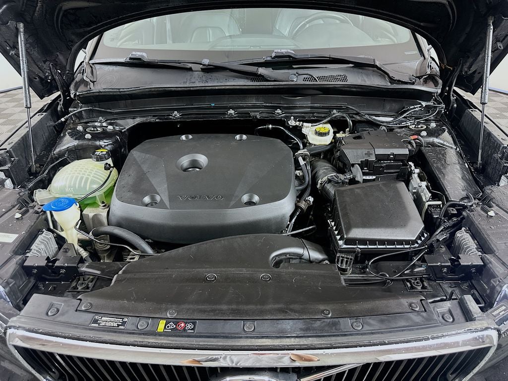 2019 Volvo XC40 Momentum