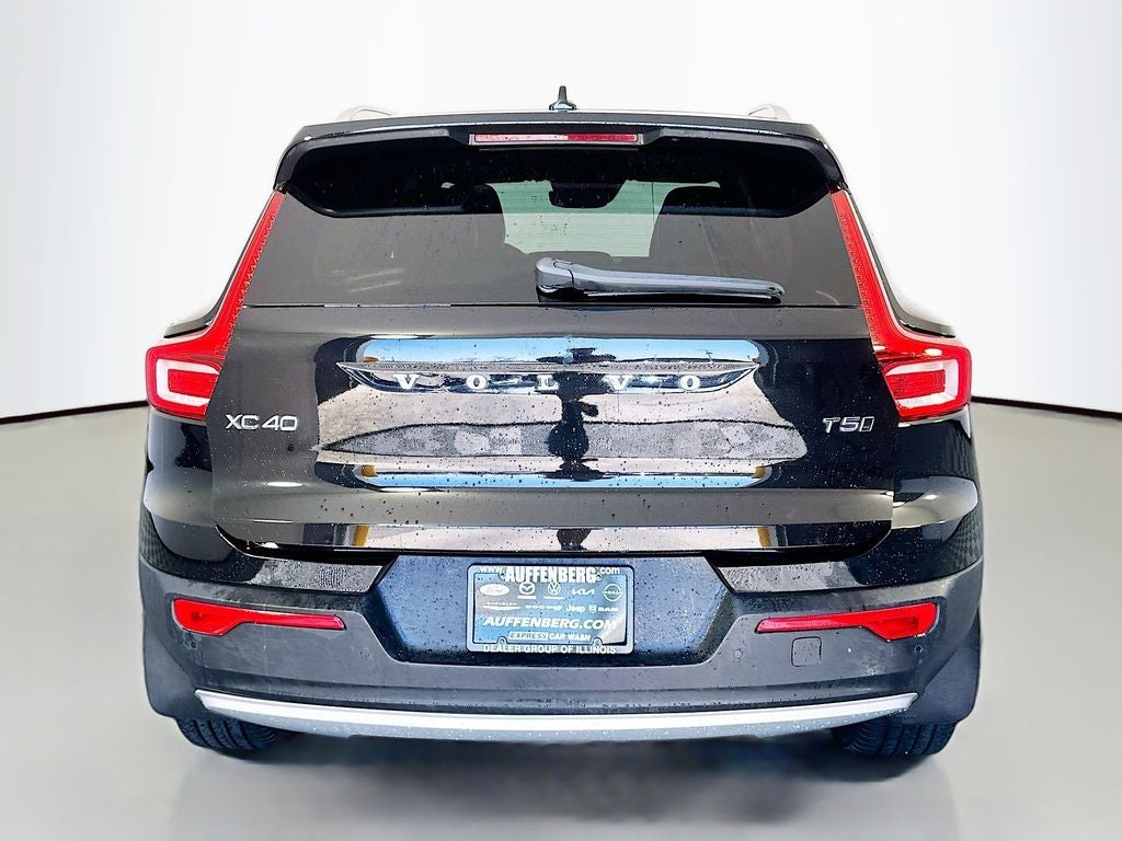 2019 Volvo XC40 Momentum