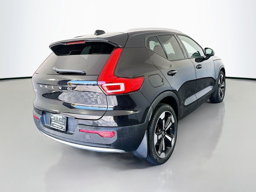 2019 Volvo XC40 Momentum