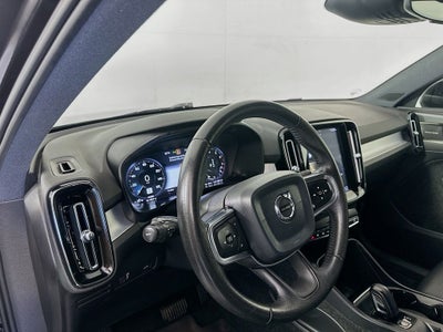 2019 Volvo XC40 Momentum