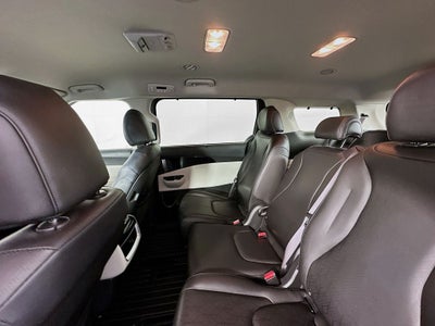 2022 Kia Carnival EX