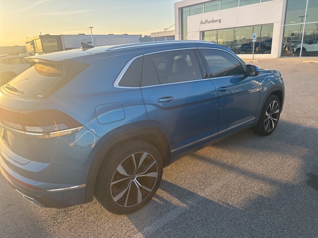 2024 Volkswagen Atlas Cross Sport 2.0T SEL Premium R-Line