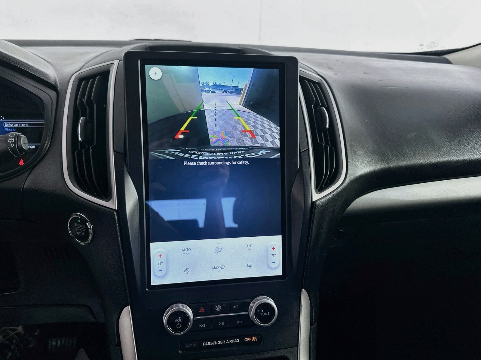 2022 Ford Edge SE