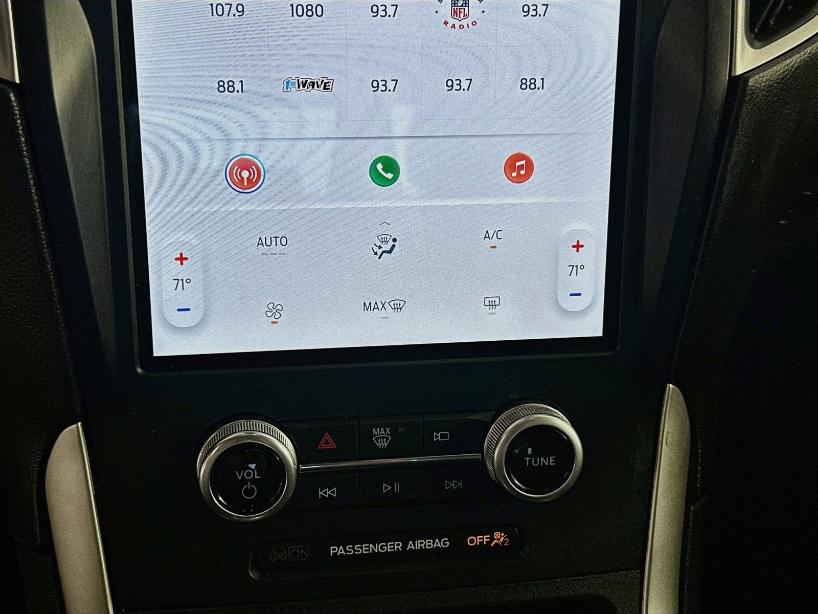2022 Ford Edge SE