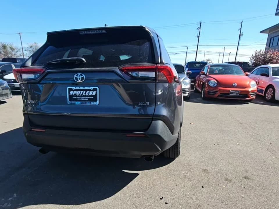 2021 Toyota RAV4 XLE