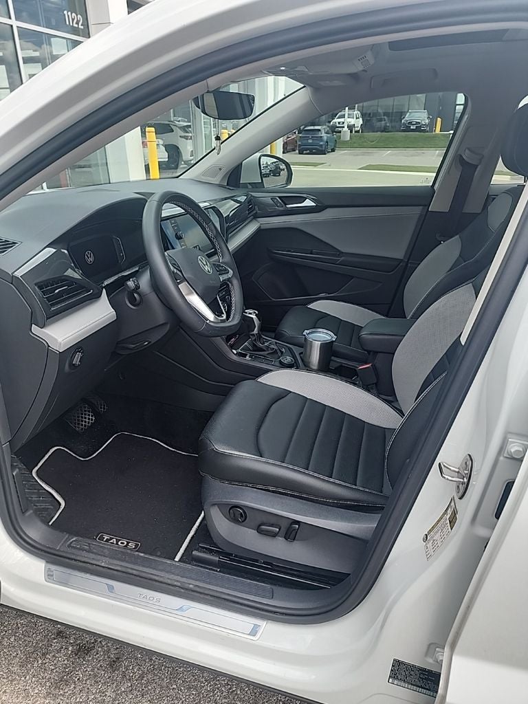 2023 Volkswagen Taos SEL