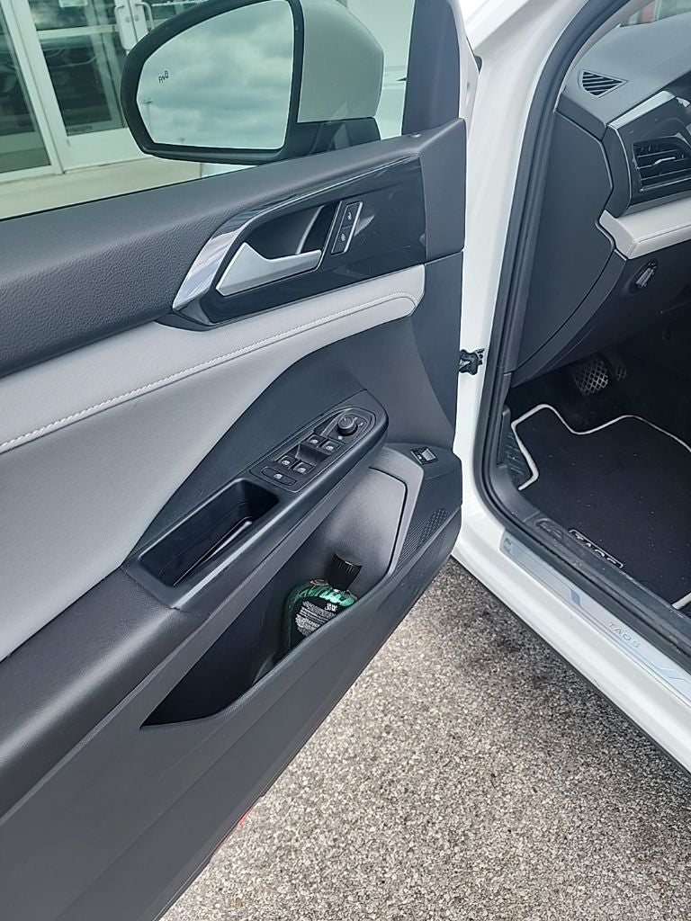 2023 Volkswagen Taos SEL