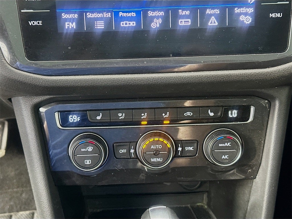 2021 Volkswagen Tiguan SE R-Line Black