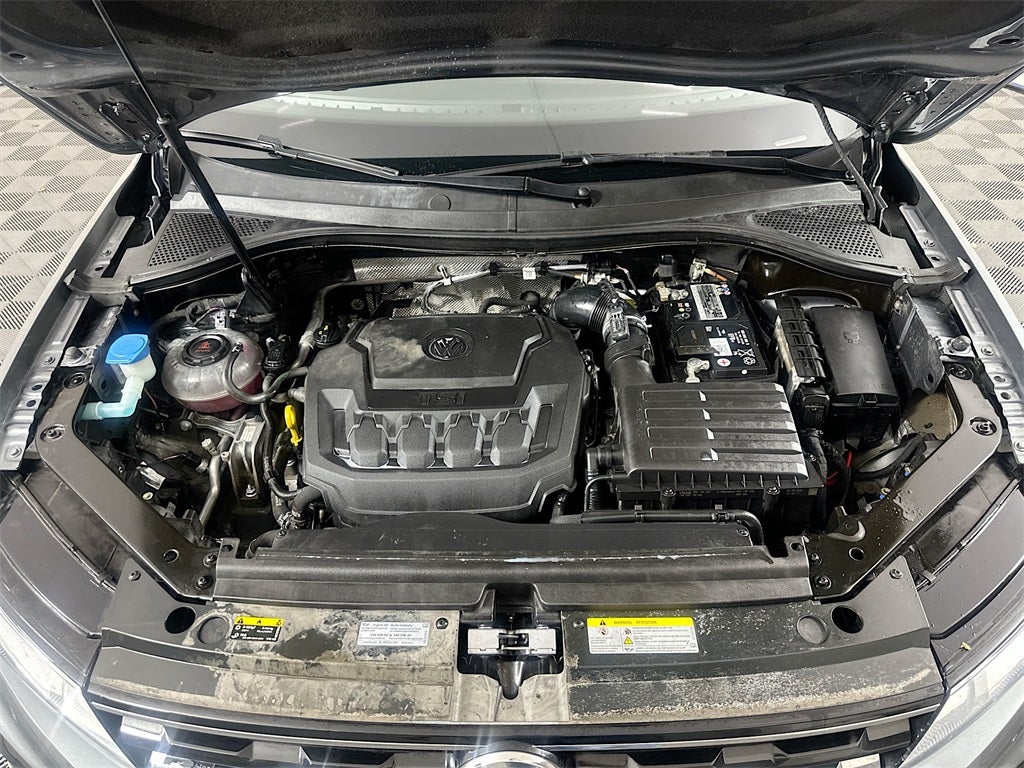 2021 Volkswagen Tiguan SE R-Line Black