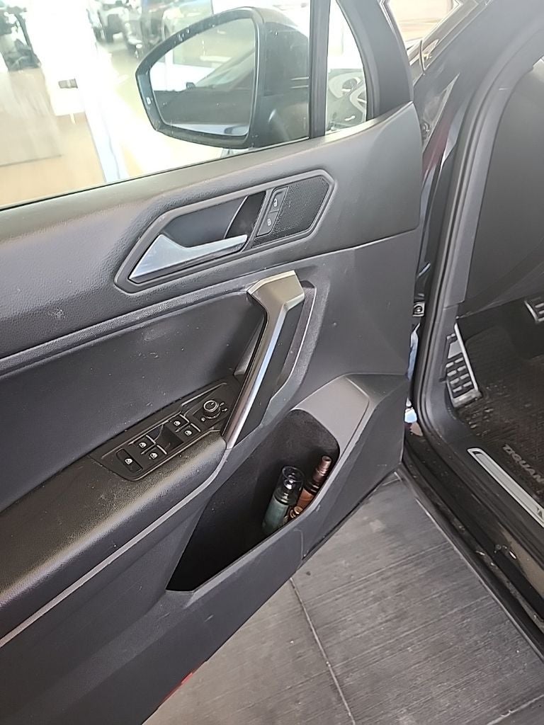 2021 Volkswagen Tiguan SE R-Line Black