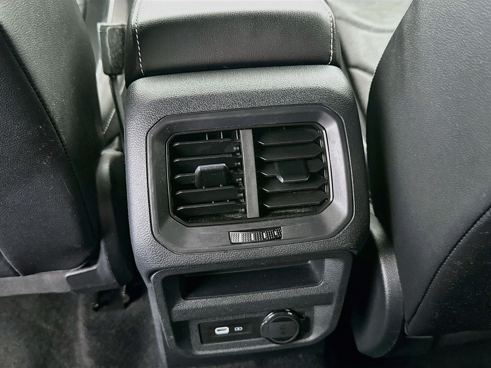 2022 Volkswagen Tiguan SEL R-Line