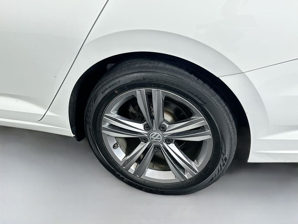 2019 Volkswagen Jetta R-Line