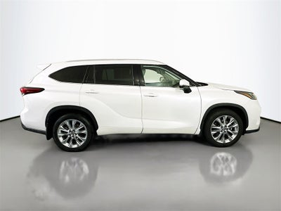 2022 Toyota Highlander Limited