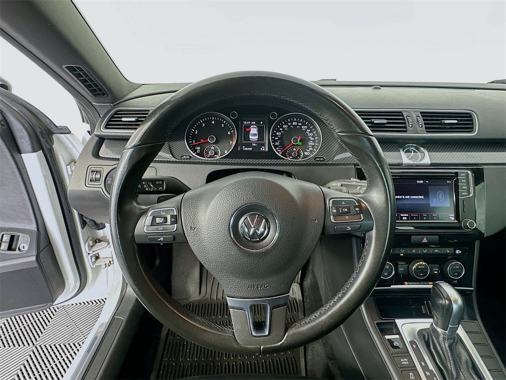 2017 Volkswagen CC R-Line 2.0T Executive w/Carbon