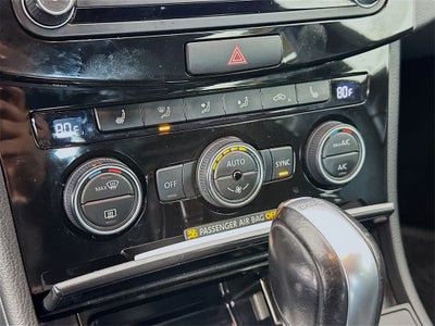 2017 Volkswagen CC R-Line 2.0T Executive w/Carbon