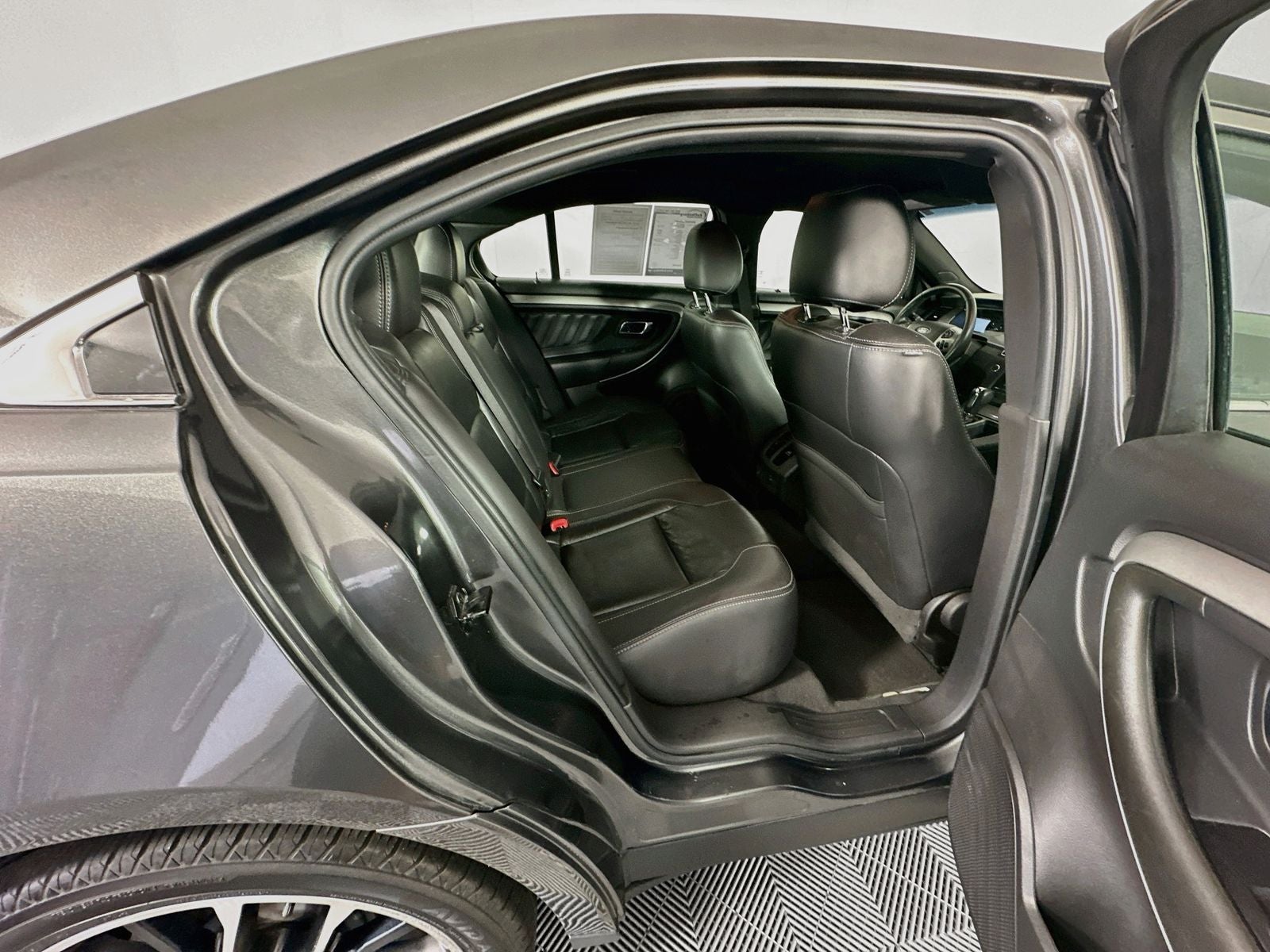 2019 Ford Taurus SEL
