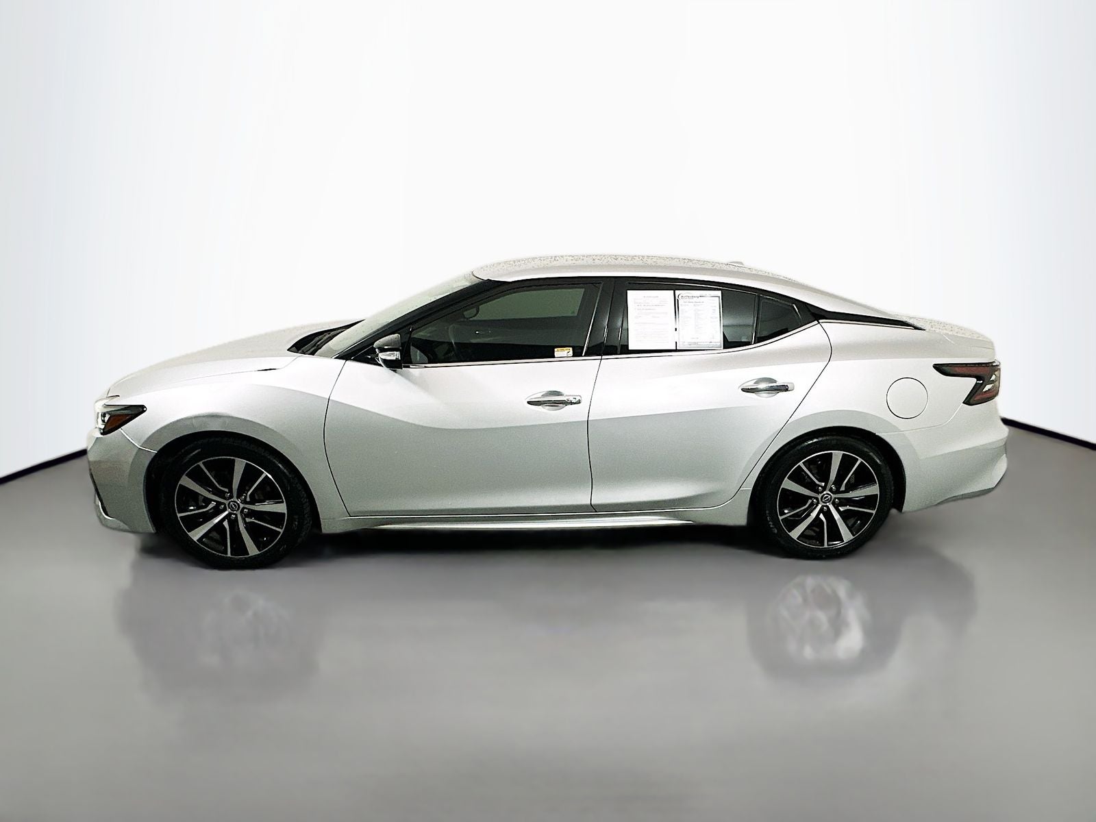 2022 Nissan Maxima SV