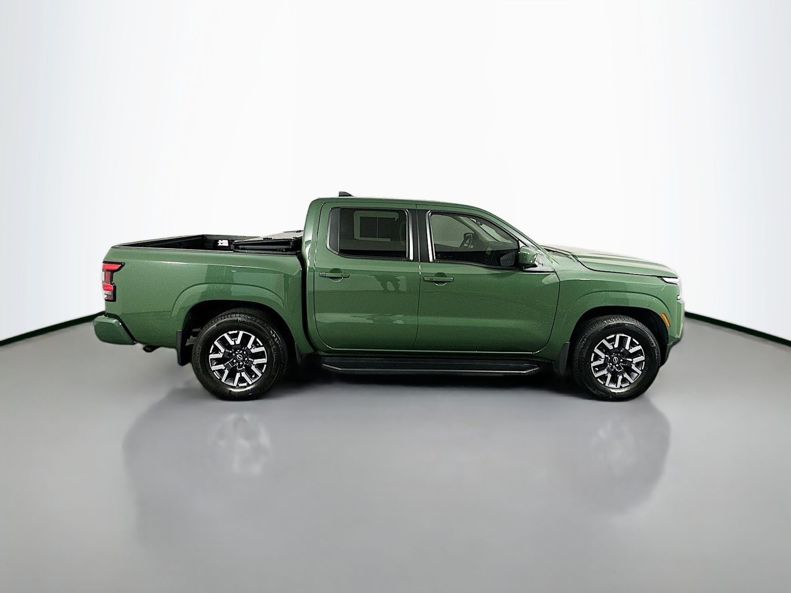 2024 Nissan Frontier SL