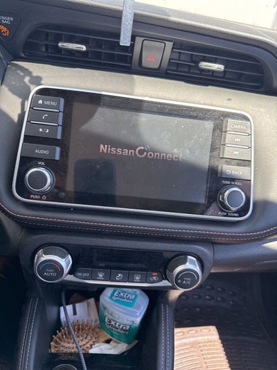 2019 Nissan Kicks SR