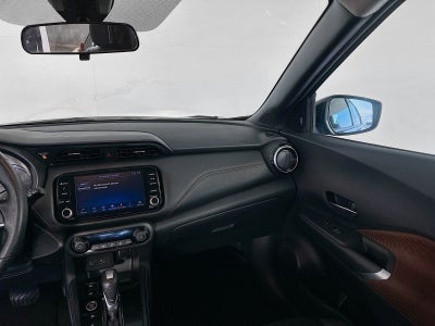 2021 Nissan Kicks SR