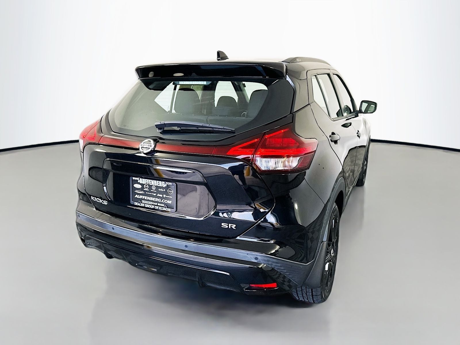 2021 Nissan Kicks SR