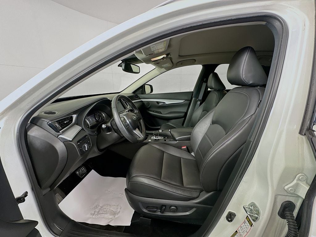 2021 INFINITI QX50 LUXE