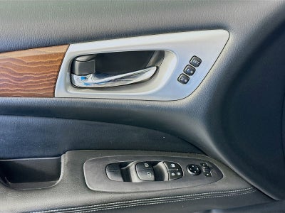 2020 Nissan Pathfinder Platinum