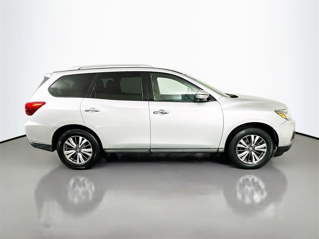2019 Nissan Pathfinder SL