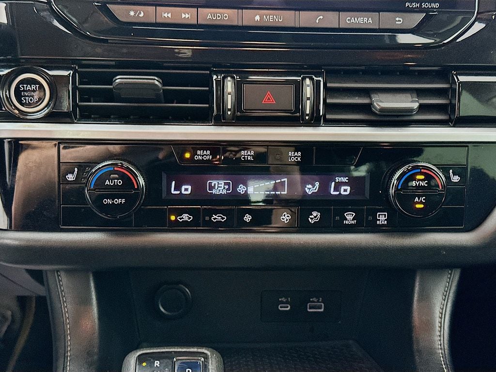 2022 Nissan Pathfinder SV