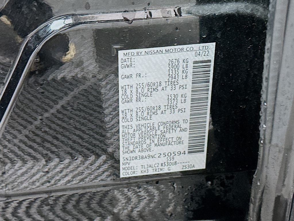 2022 Nissan Pathfinder SV