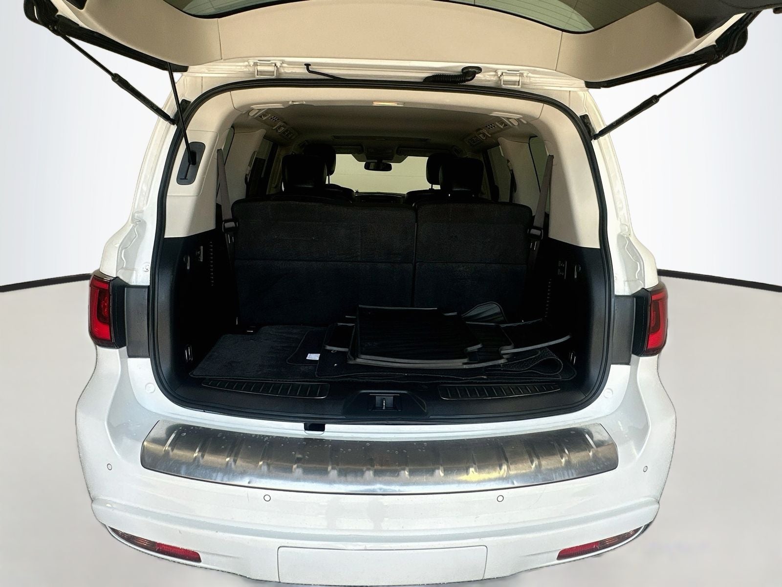2018 INFINITI QX80 Base