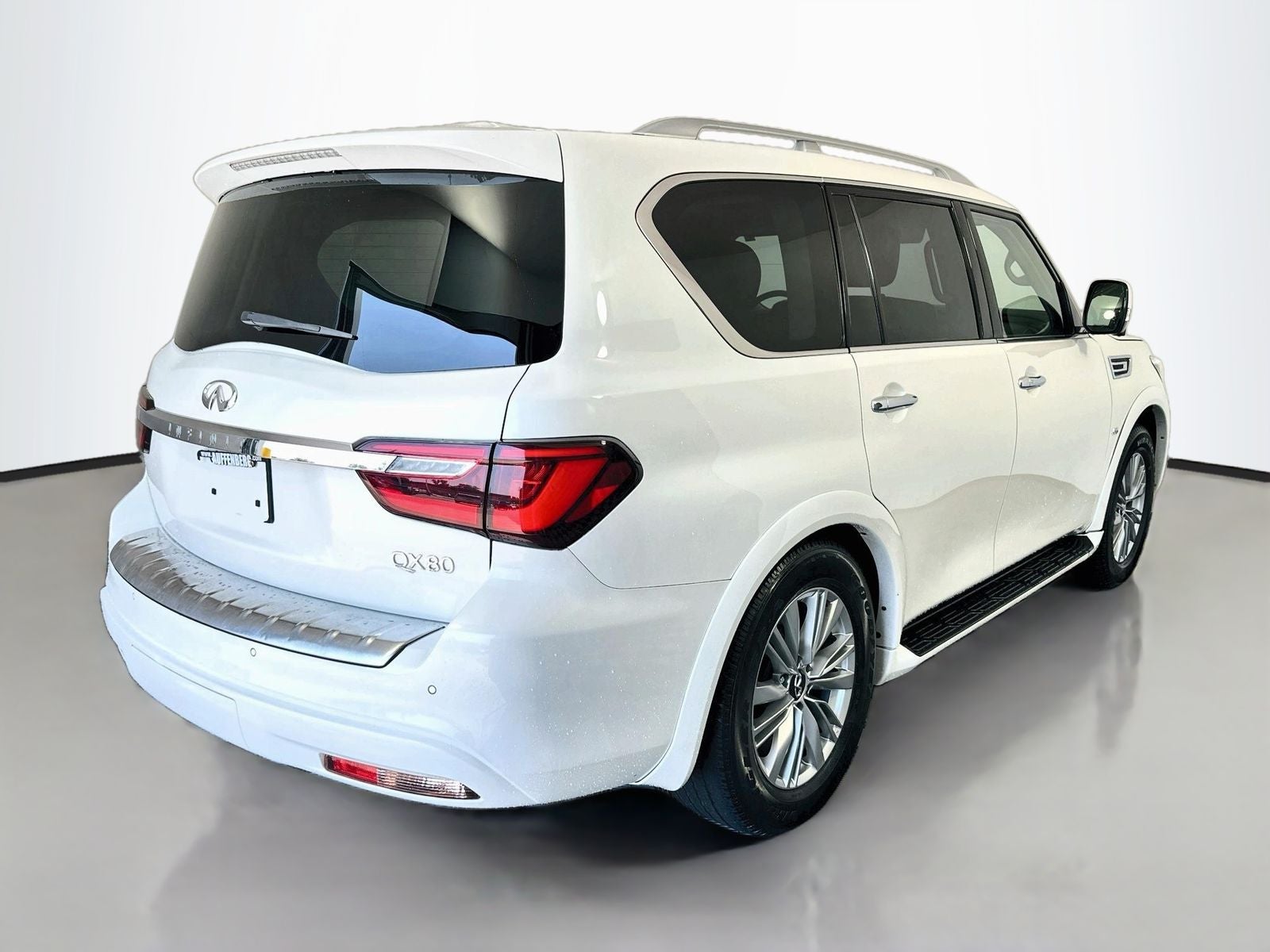 2018 INFINITI QX80 Base