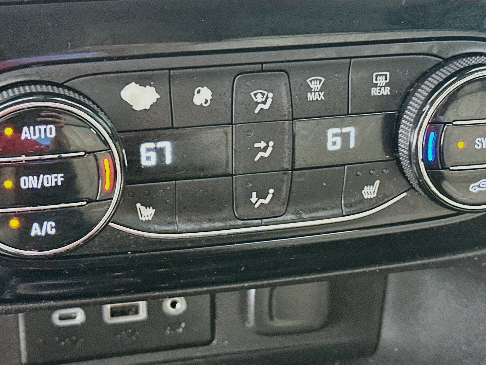 2021 Buick Encore GX Essence