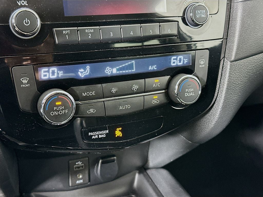 2017 Nissan Rogue SV