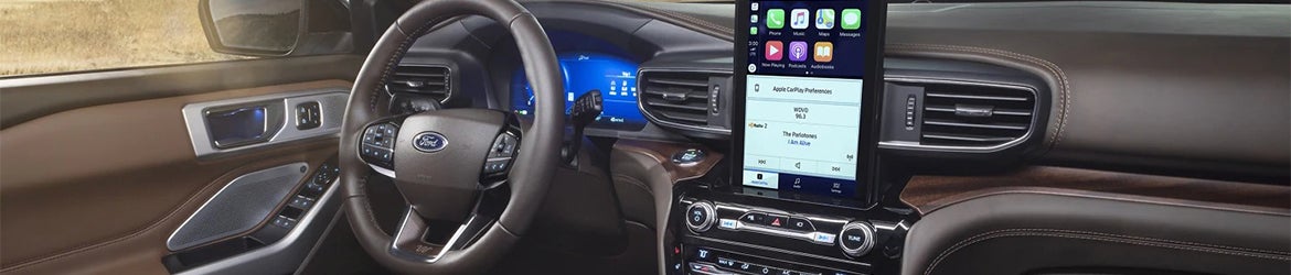 Ford Explorer dashboard and technology